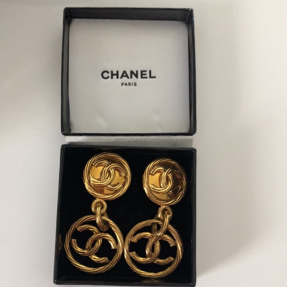 CHANEL vintage long rope earrings with CC logo, 1993 Spring collection - Picture 3 of 9